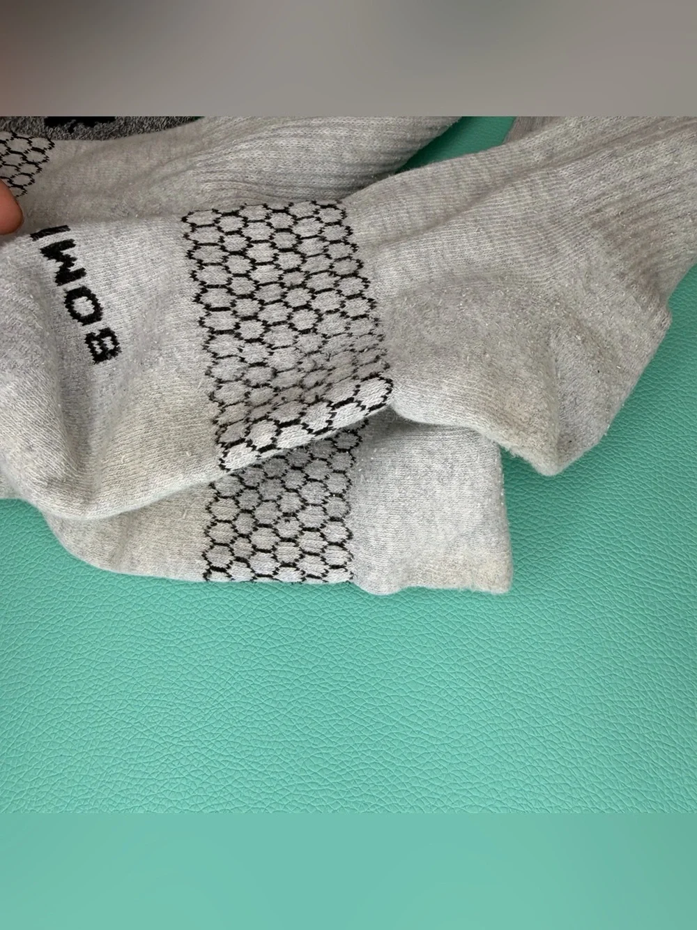 Bombas Men's Athletic Crew Socks 3pairs - Light Gray & Charcoal/Blue Size Medium